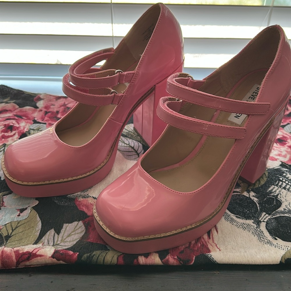NEW!! Steve Madden pink platform patent leather shoes size 10M